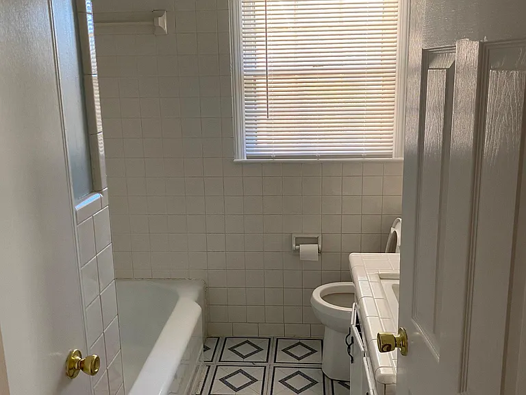 2416 Rosemary Ave — Photo 9