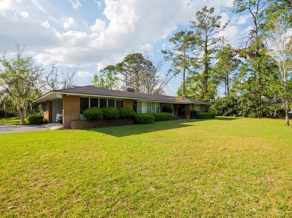 2524 Jerry Jones Dr, Valdosta, GA 31602