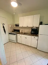 Rented by Northside Plaza Inc.