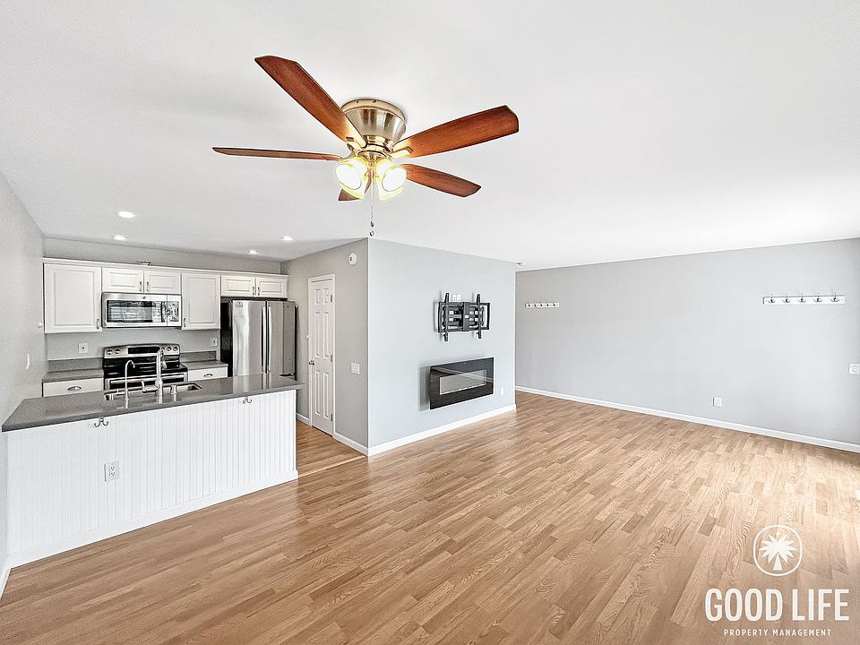 1st image of 3097 Cowley Way Unit 2