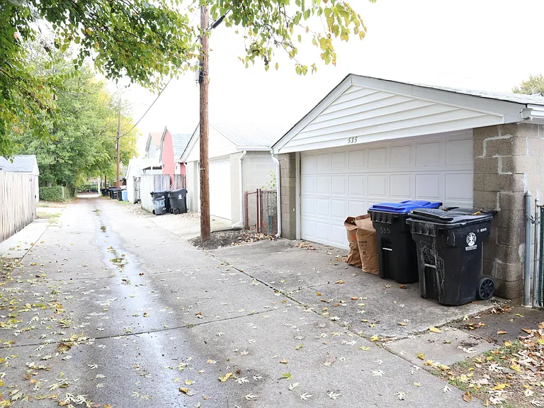 535 Lilly Ave — Photo 18