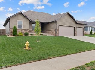 1026 S Gettysburg Loop, Republic, MO 65738