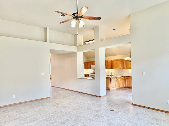 8420 Ashton Pl NE — Photo 23