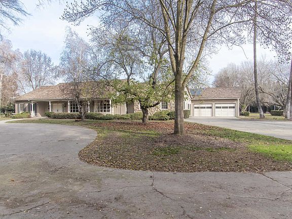 2nd image of 10780 Furlong Dr