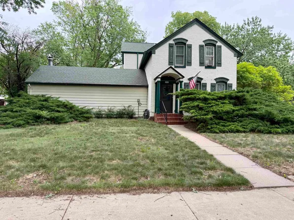 1200 Douglas Ave, Yankton, SD 57078