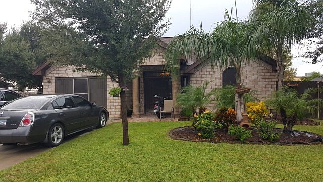 1st image of 211 Silverado Dr W