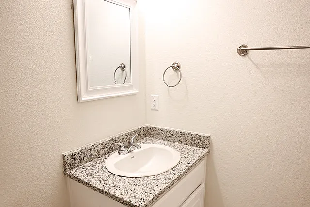 802 S 5th St #2 — Photo 18