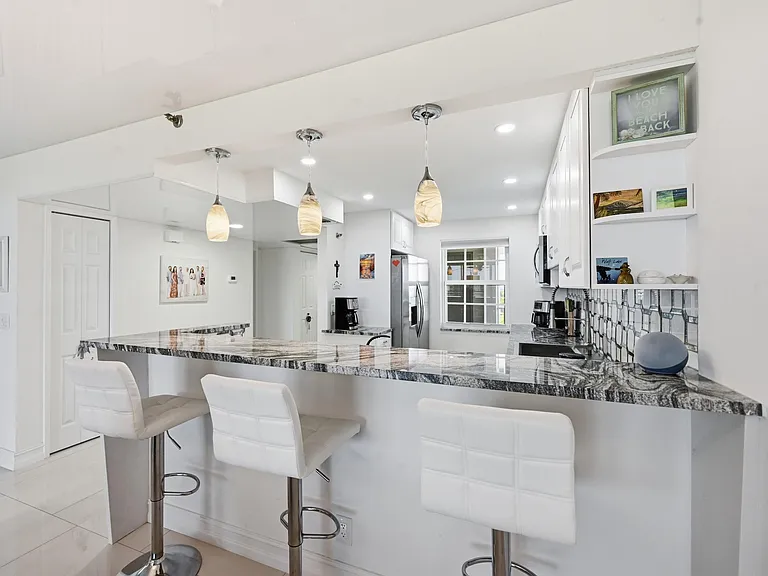 4015 W Palm Aire Dr #1001 — Photo 6