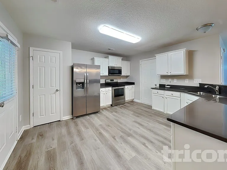 1619 Brookgreen Ave — Photo 7