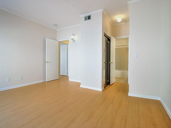 5th image of 3740 Miraverde Ct APT 127