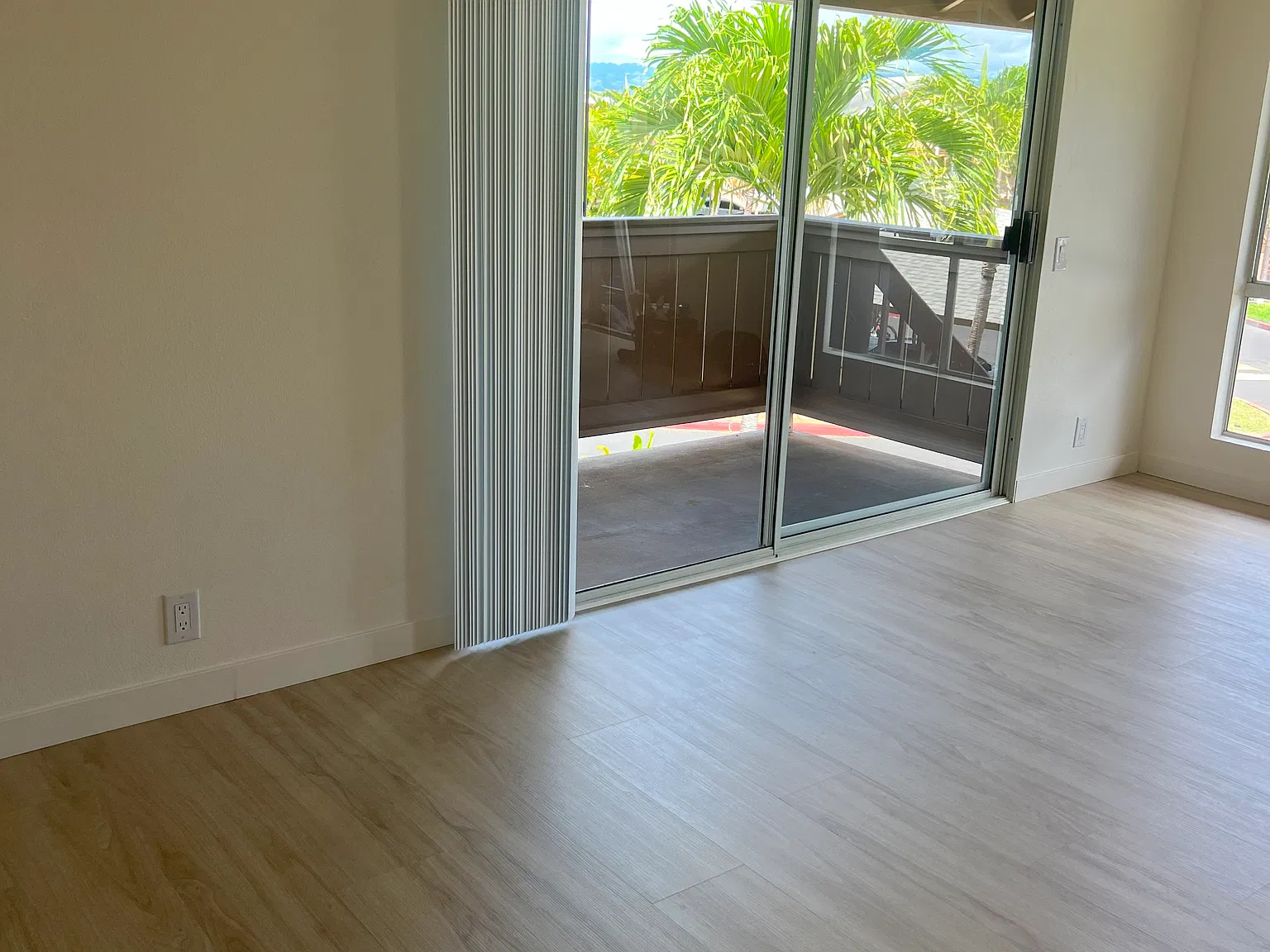 Studio, 414 sqft, $1,850 — Photo 3