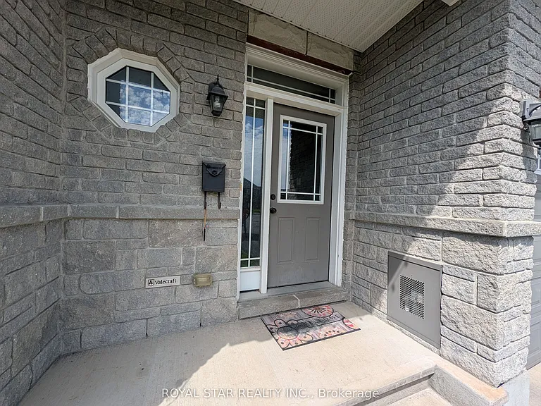1471 Carronbridge Cir — Photo 3