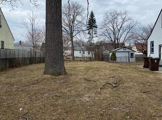 4666 Mildred St, Wayne, MI 48184