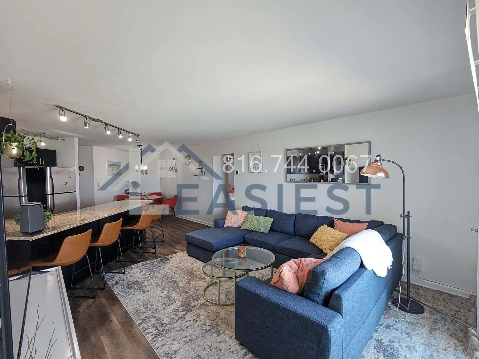 2 bed, 942 sqft, $1,795 — Photo 2
