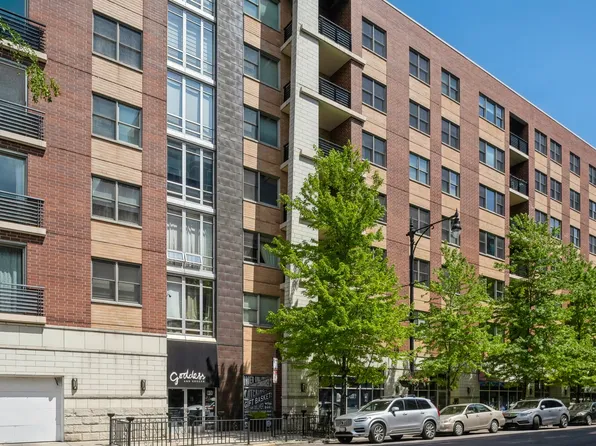 873 N Larrabee St APT 608, Chicago, IL 60610