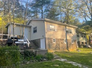 6 & 4 Apple Trl, Oak Ridge, NJ 07438