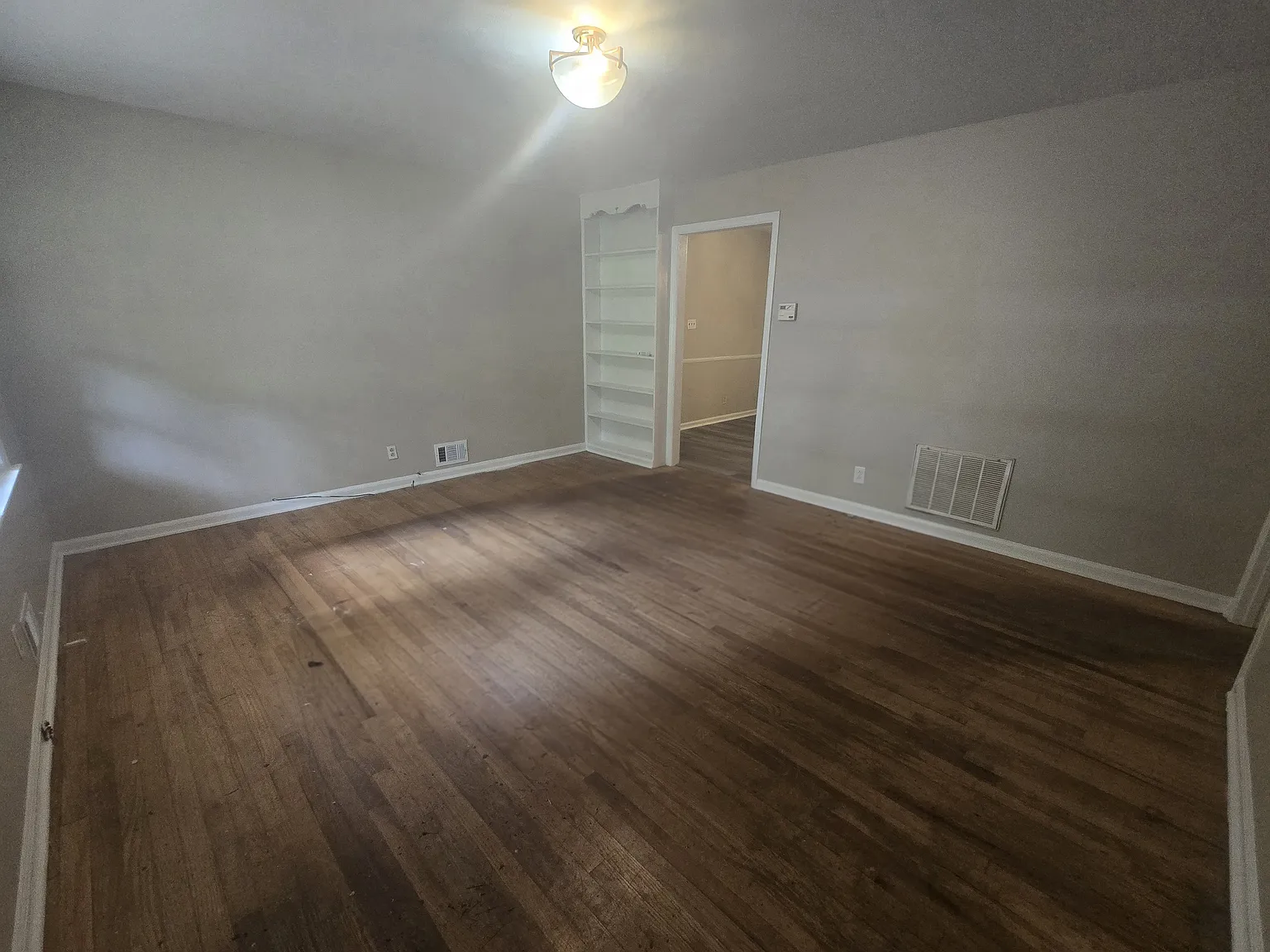 4 bed, 1404 sqft, $1,395 — Photo 3