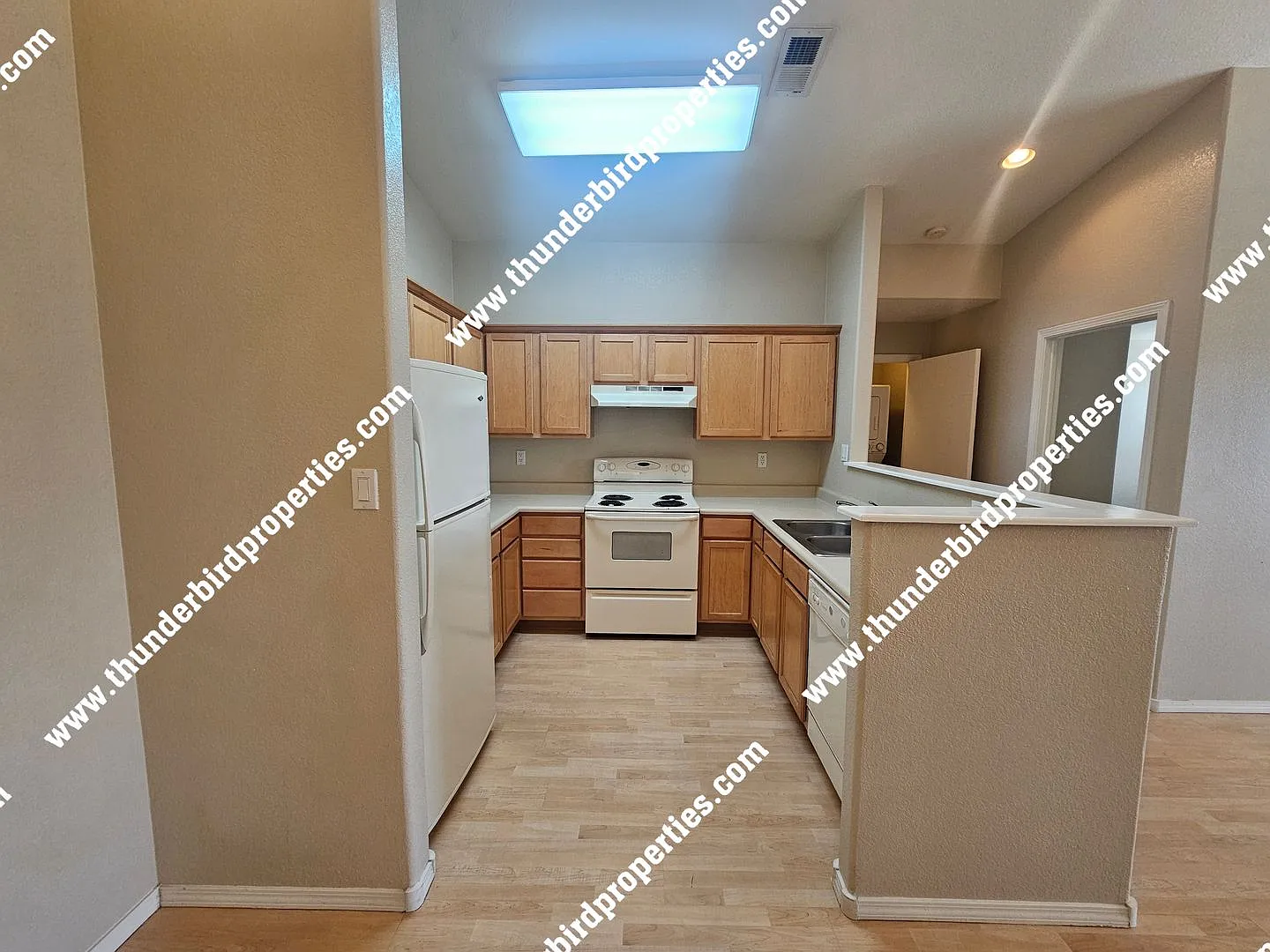 Gated Community with Refrigerated Air, 2 Bedroom, 2 Bathroom & 1 Car Garage Condo — Photo 2