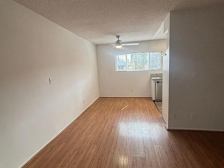 817 S. St. Andrews Pl — Photo 4