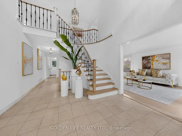 186 Carlton Rd, Markham, ON L3R 3L8