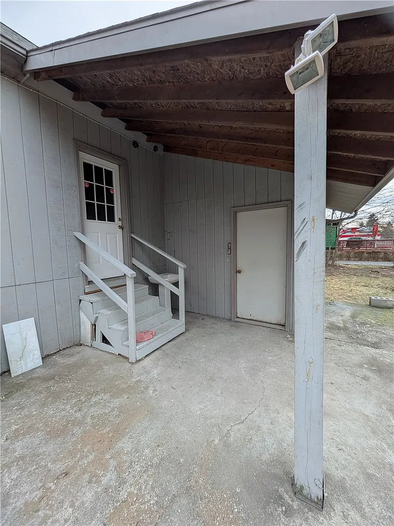 3 bed, 1.0 bath, 1516 sqft, $1,700 — Photo 4
