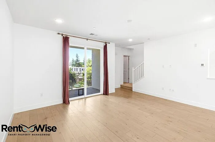 29384 Hub Ln — Photo 5
