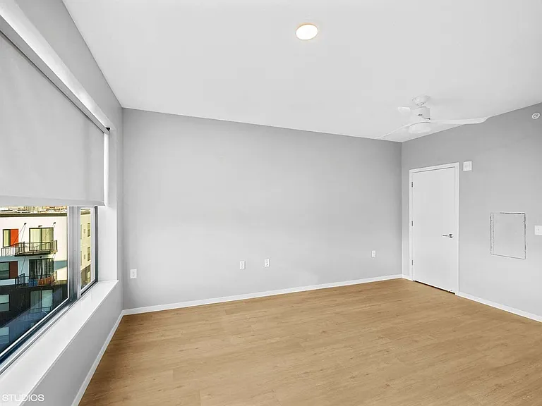 Lago Apartments — Photo 103