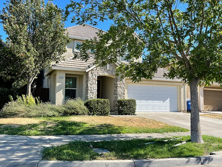 506 Barclay Way — Photo 1