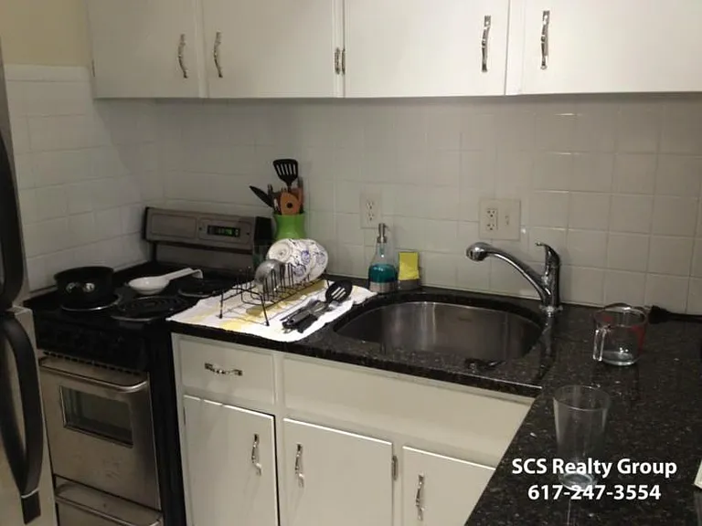 7 Aberdeen St #11 — Photo 2