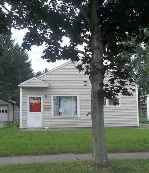 1st image of 892 Clifford Ave