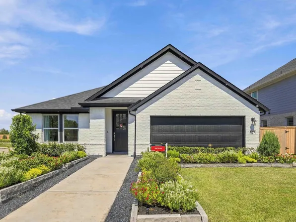 205 Rose Laurel Dr, Alvin, TX 77511