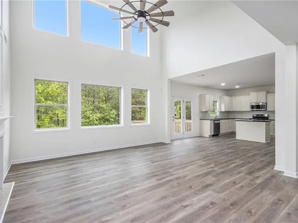 881 Springs Crest Dr, Dallas, GA 30157