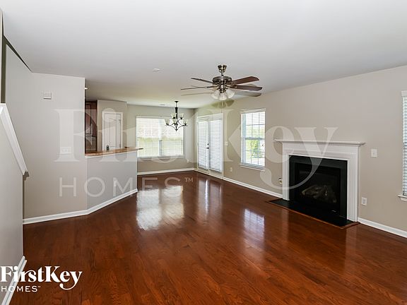 4th image of 1544 Moss Creek Dr
