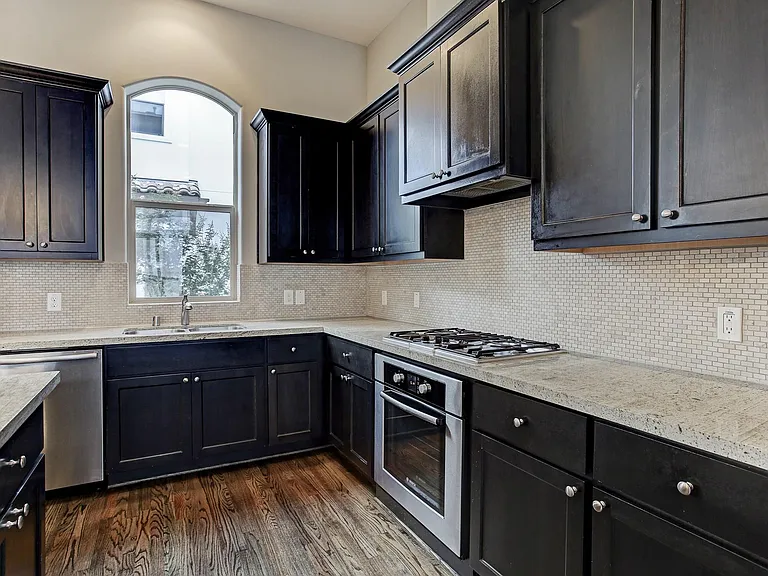4221 Feagan St — Photo 12