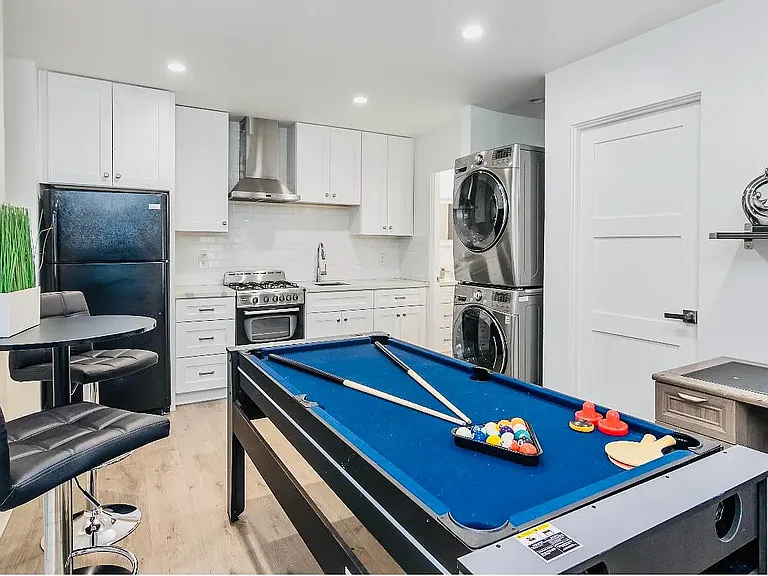 5655 Wilkinson Ave — Photo 5
