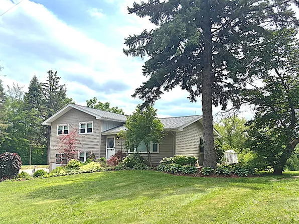 14101 Perkins Rd, Woodstock, IL 60098