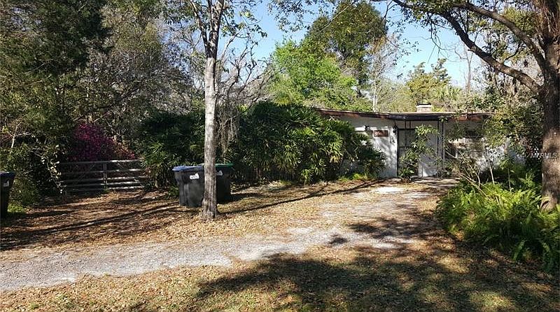 1st image of 15815 Vienna Dr