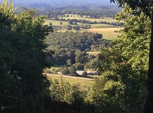 911 Crow Dr, Marshall, AR 72650