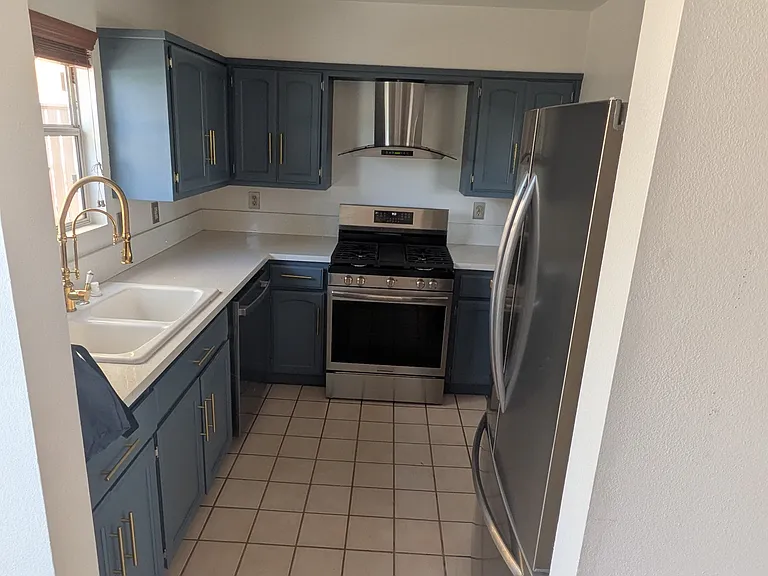 823 Maple St #1 — Photo 15