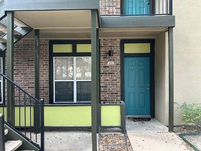 7685 Northcross Dr #406 — Photo 1