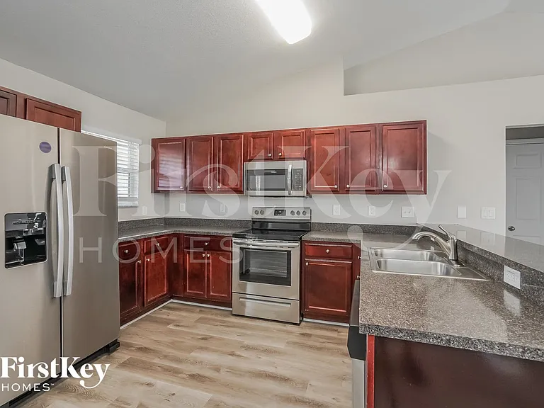 250 North Ave — Photo 7