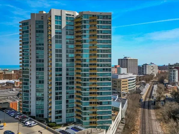 1720 Maple Ave APT 2460, Evanston, IL 60201