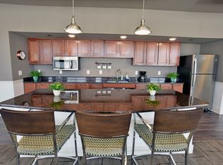 11610 Madison Ave #403, Cleveland, OH