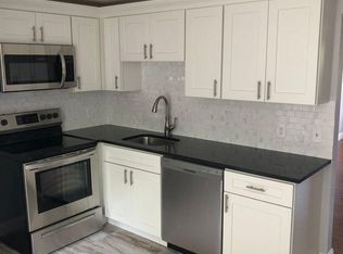 216 Beaver Dam Rd #11, Plymouth, MA 02360