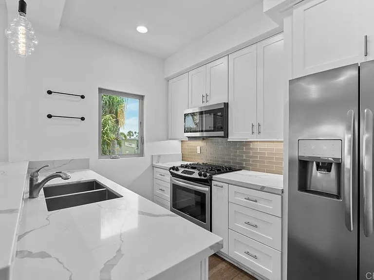 4410 Gresham St — Photo 34