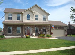 2211 Scotsglen Dr, New Lenox, IL 60451