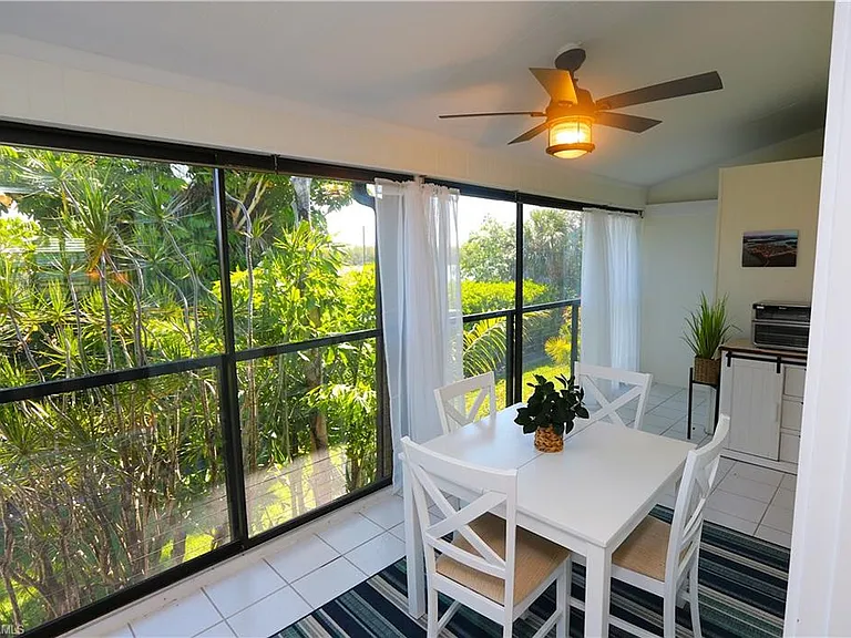 611 Palm Ave #F-30 — Photo 7