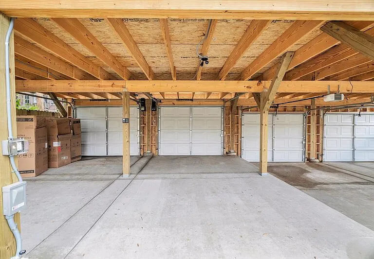 3324 Michigan Ave — Photo 15