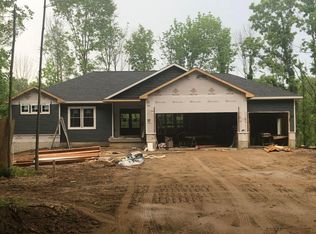 8214 W Lovejoy Rd, Perry, MI 48872