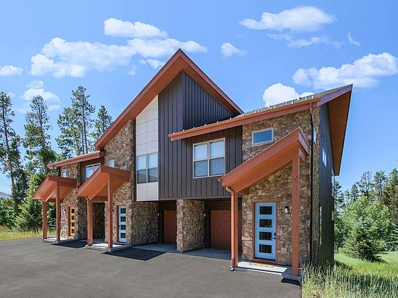 2nd image of 9 Saddle Horn Way